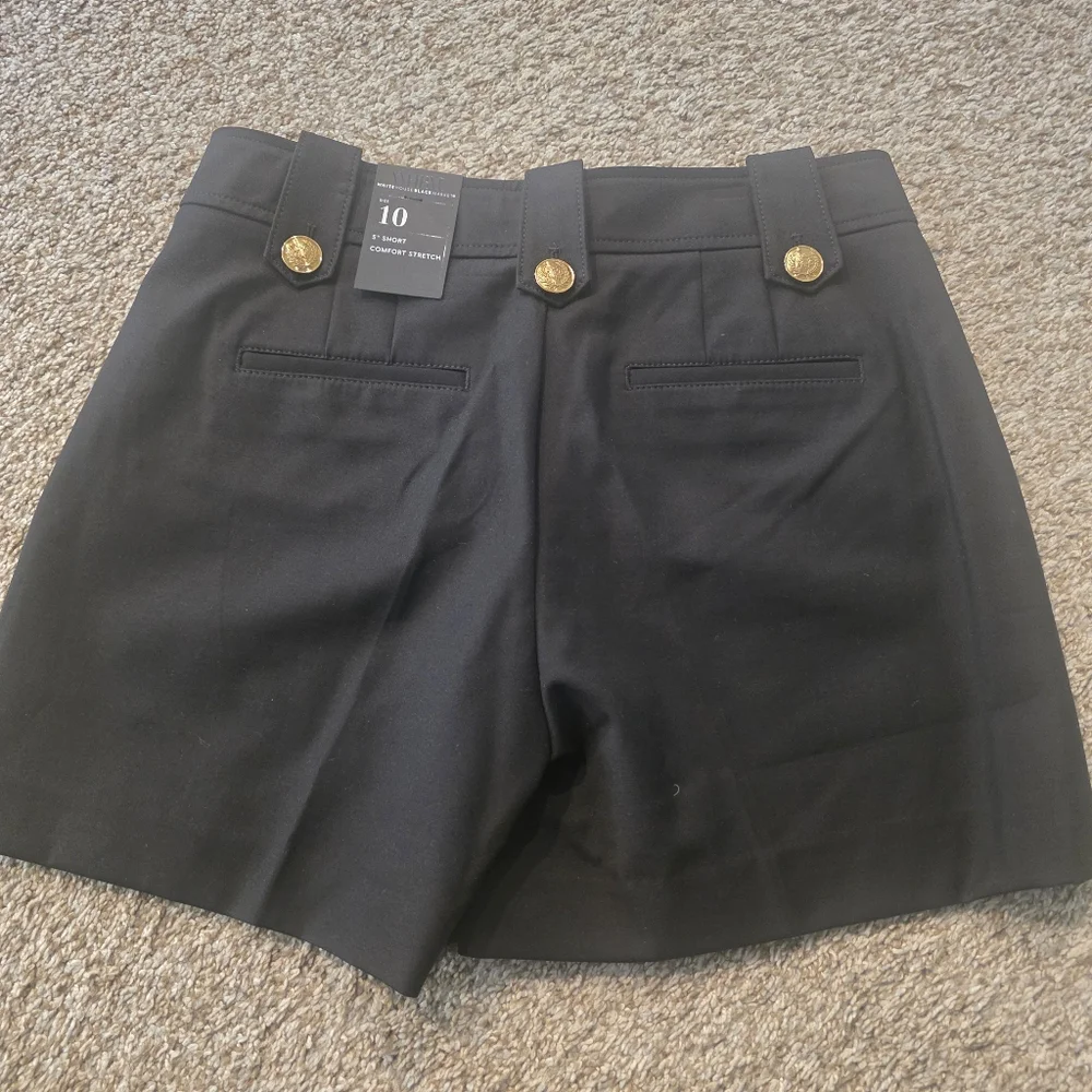 Black Women's High-Waist Button-Accent Shorts 5 Inches - Picture 2 of 5